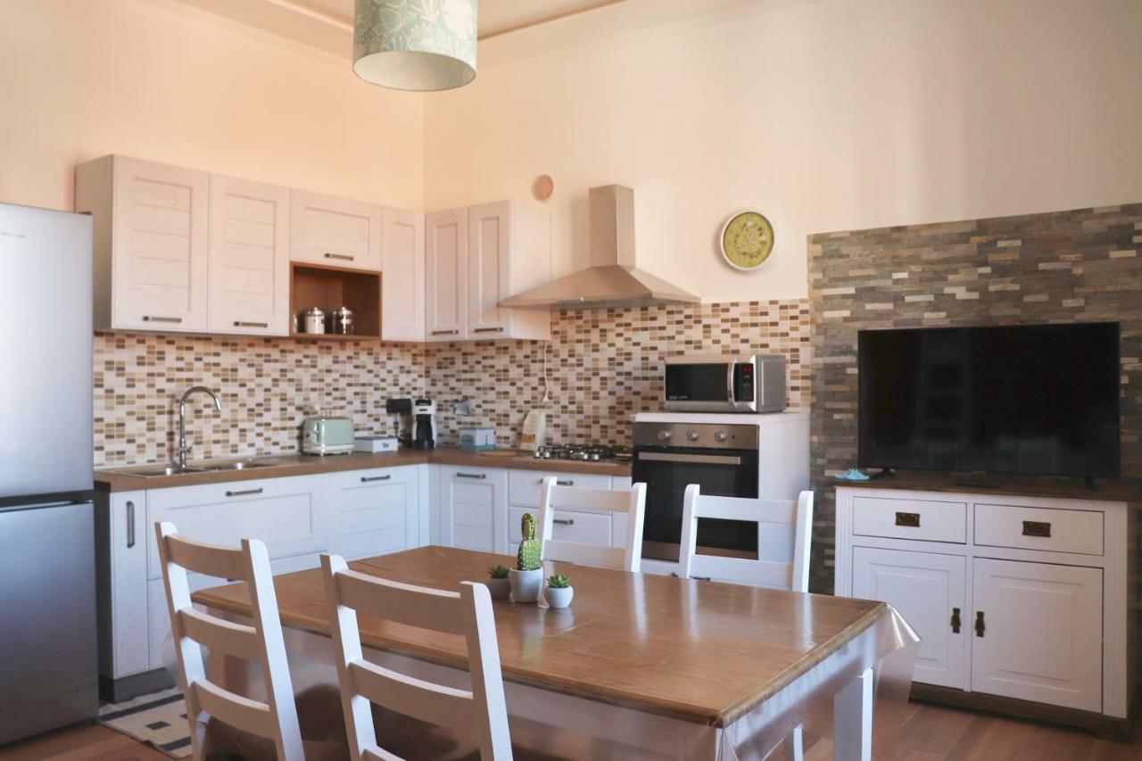 Casa Vacanze Beach House Vicino Alla Stazione La Spezia Zewnętrze zdjęcie